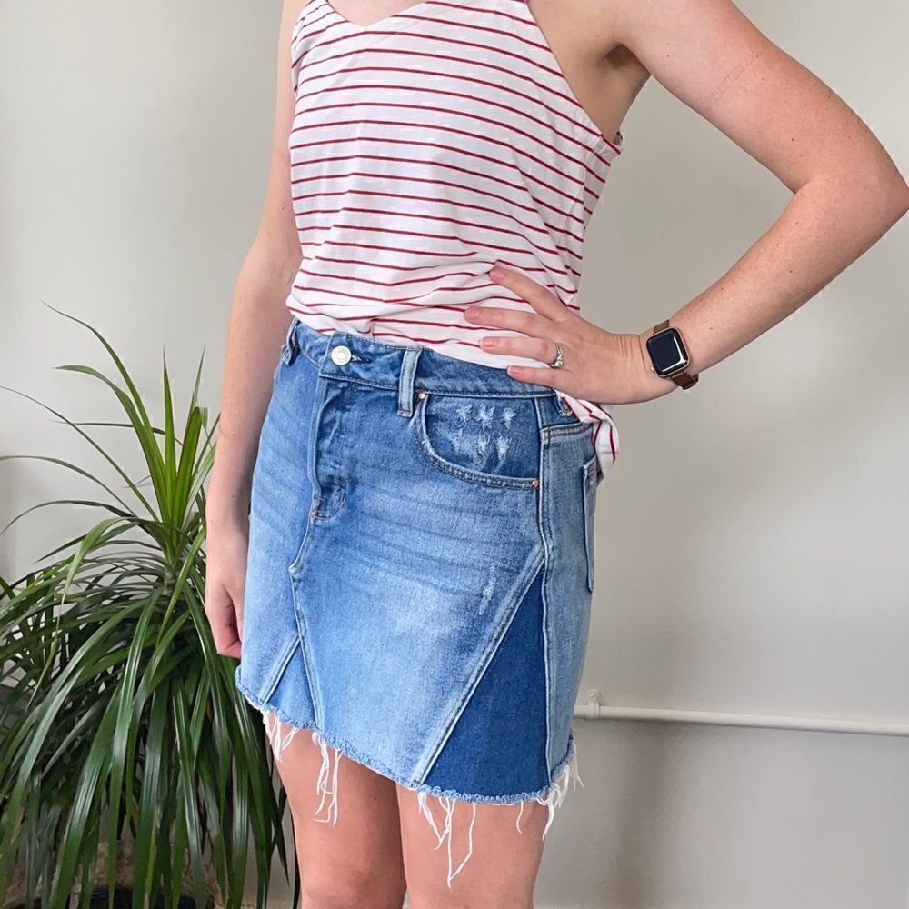 PacSun Mini Denim Skirt Raw Hem and Mixed Washes 27 - Picture 3 of 10